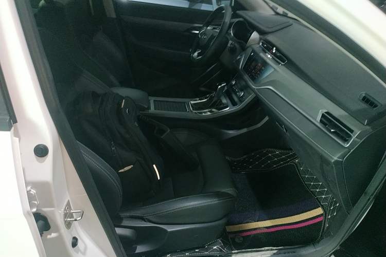 Used Geely Auto Emgrand 2021 UP 1.5L CVT Luxury Model Right Front Seat