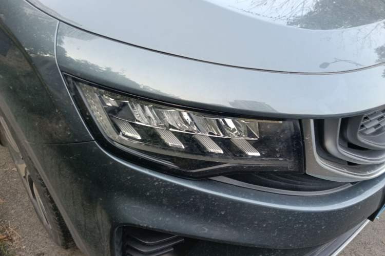 Used Geely Auto Haoyue 2020 1.8TD DCT Luxury 7-Seater Right Front Headlight