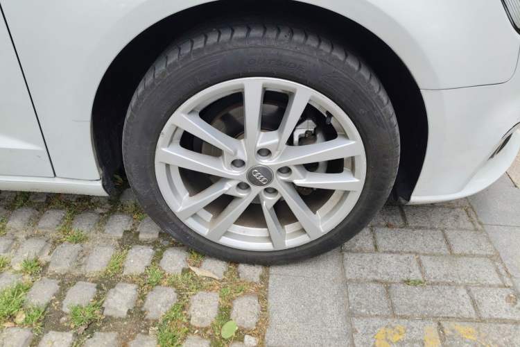 Used Audi A3 2020 Restyled Sportback 35 TFSI Entry-Level China VI Emission Standard
