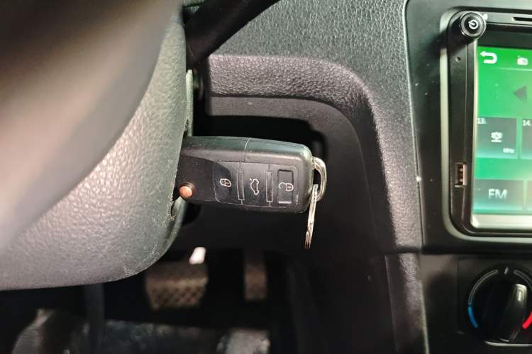 Used Skoda Rapid Spaceback 2016 Revised 1.6L Automatic Chuanxing Version
