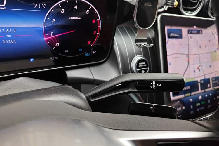 Used Mercedes-Benz GLC 2024 GLC 260 L 4MATIC Dynamic Edition 5-seater