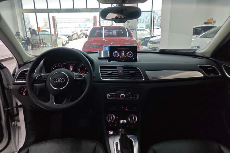 Used Audi Q3 2015 35 TFSI quattro Technology Edition
