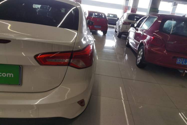 Used Ford Focus 2020 Sedan EcoBoost 180 Automatic Trend Edition