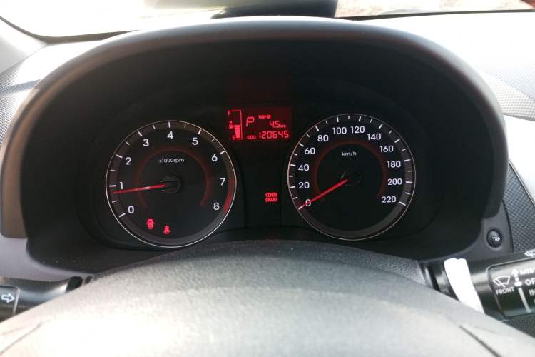 Used Hyundai Verna Ray 2016 1.4L Automatic Leading-Edge GLX