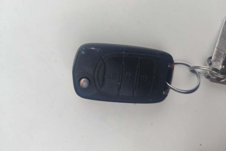 Used Baojun 730 2016 1.5L Manual Value Edition 8 Seats China V Emission Standard Vehicle Key