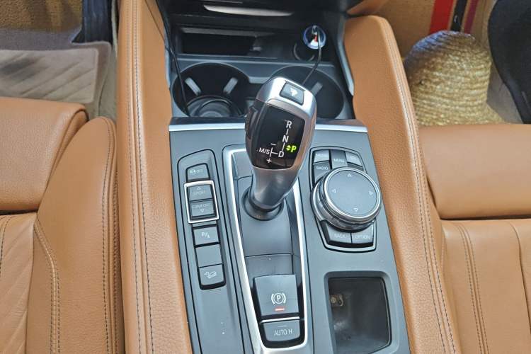 Used BMW X6 2015 xDrive28i Gear Lever
