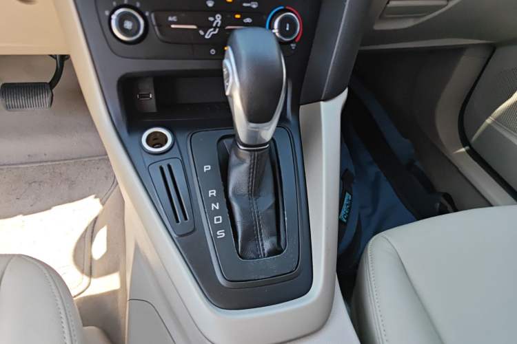 Used Ford Focus 2015 Sedan 1.6L Automatic Comfort Model