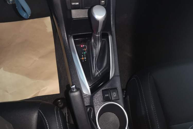 Used Toyota Levin 2017 Revised 185T CVT Elite Edition China V Standard Gear Lever