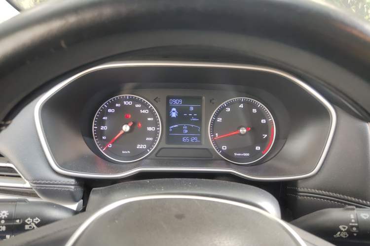 Used Roewe RX3 2018 1.6L Manual Flagship Edition