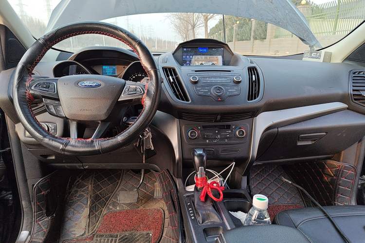 Used Ford Kuga 2017 EcoBoost 180 Two-Wheel-Drive Platinum Edition