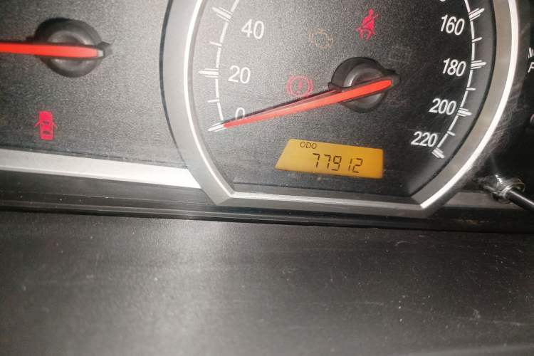 Used Baojun 630 2013 1.5L manual standard version
