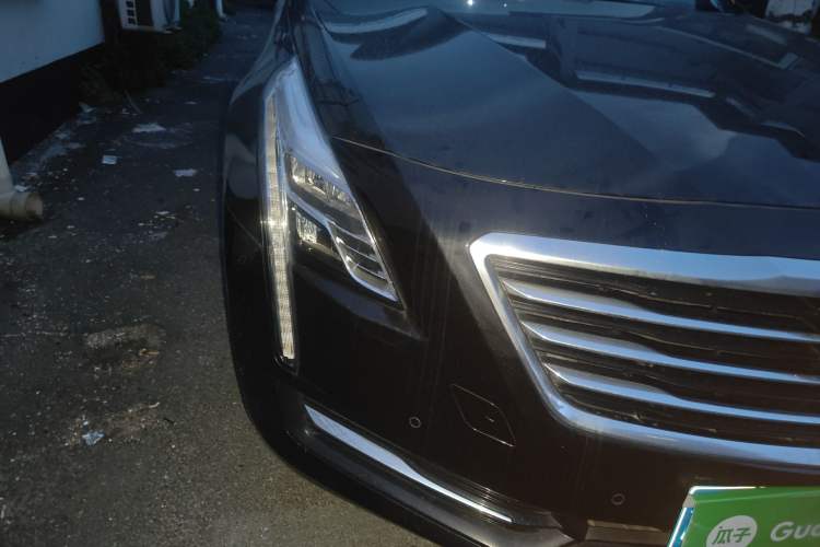 Used Cadillac CT6 2017 28T Luxury Model Right Front Headlight