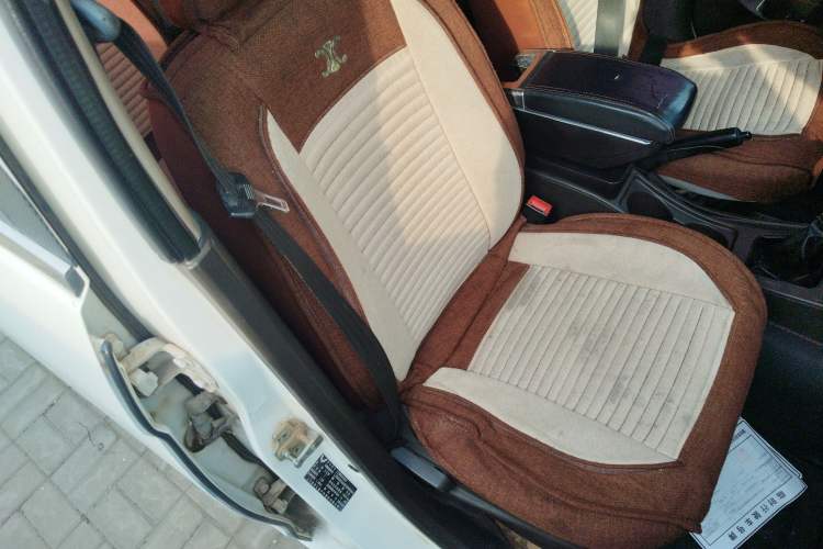 Used Wuling Hongguang 2014 1.5L Standard Version
