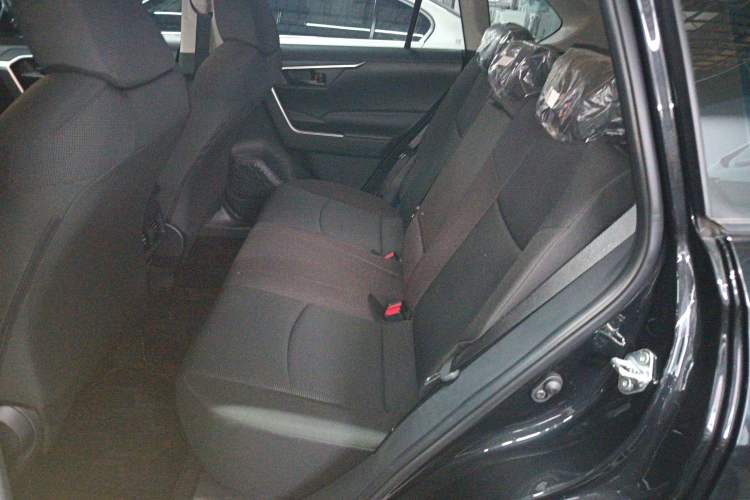 Used Toyota RAV4 2020 2.0L CVT Two-Wheel Drive Urban Edition Left Rear Seat