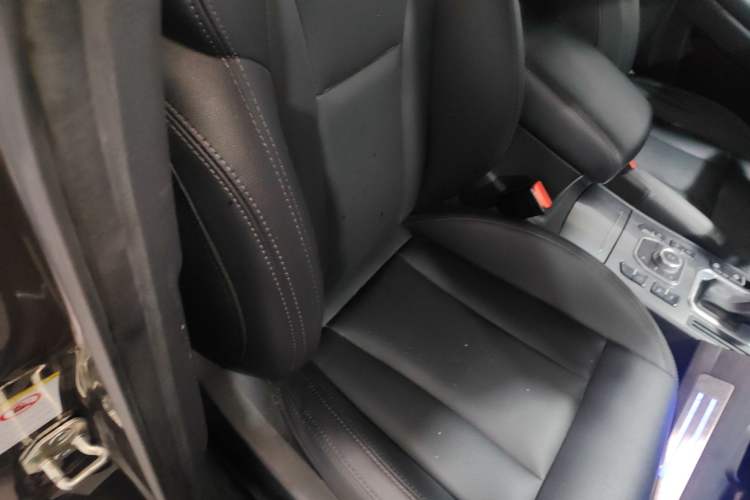 Used Haval H6 Coupe 2015 Blue Label 2.0T Automatic Two-Wheel Drive Elite Model