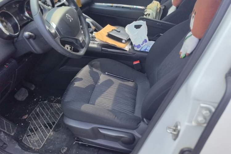 Used Peugeot 3008 2013 2.0L Automatic Classic Edition
