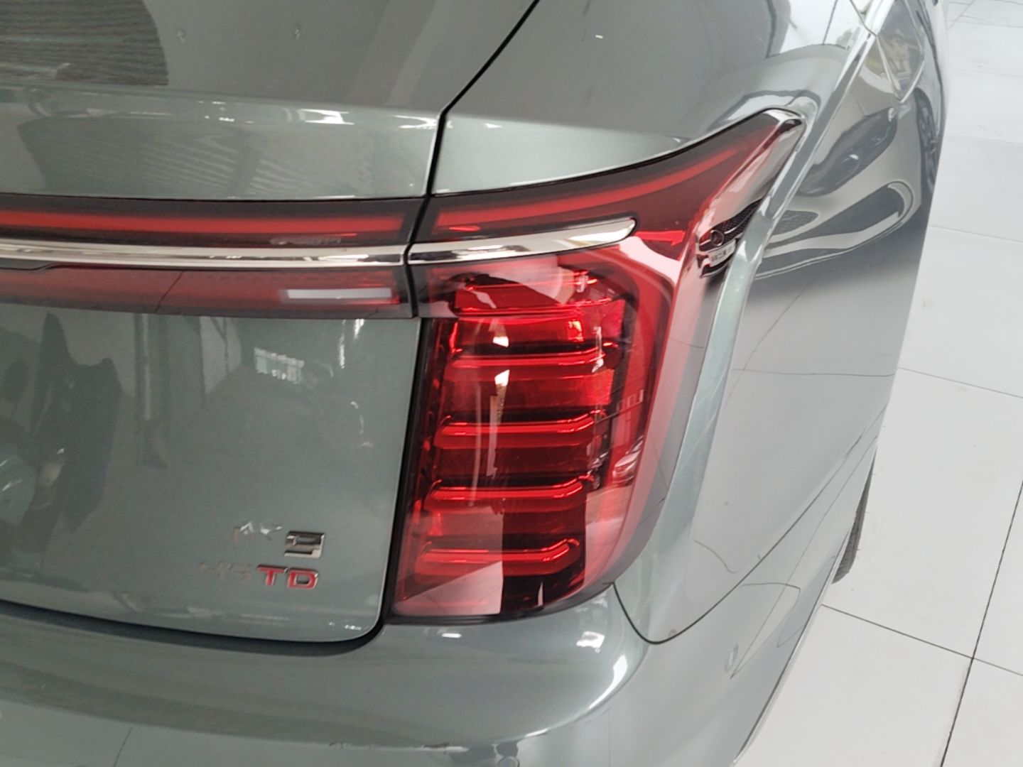 Hongqi H9 2025 2.0T Two-Wheel Drive Flagship Private Enjoyment Fashion Edition 5 Seats — снимка 9