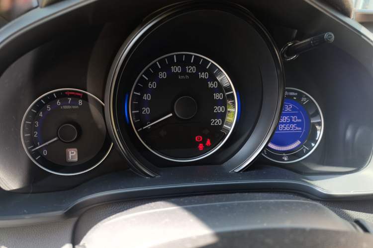 Used Honda Fit 2016 1.5L LXS CVT Comfort Sunroof Version
