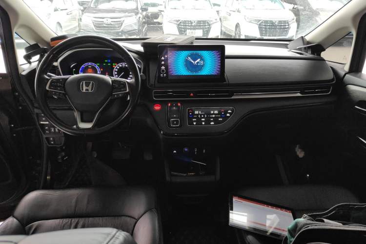 Used Honda Elysion 2022 2.0L eHEV Luxury Edition
