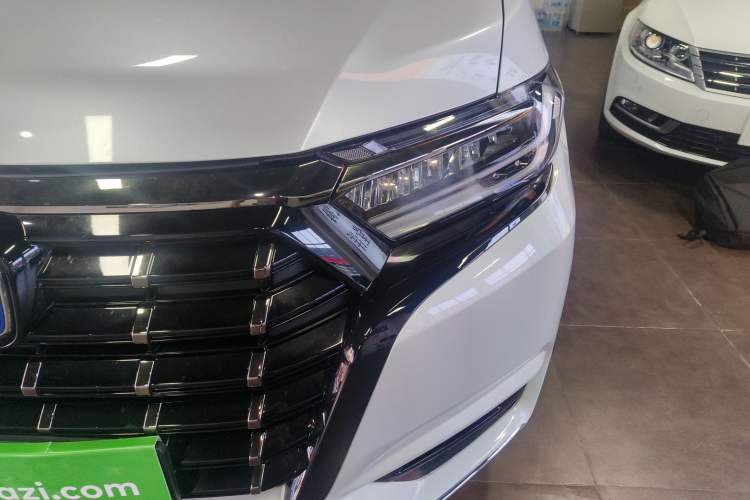 Used Honda Elysion 2024 2.0L eHEV Luxury Edition