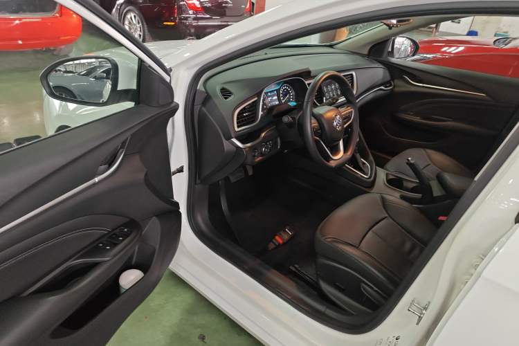 Used Buick GT 2016 18T Dual-Clutch Luxury Model