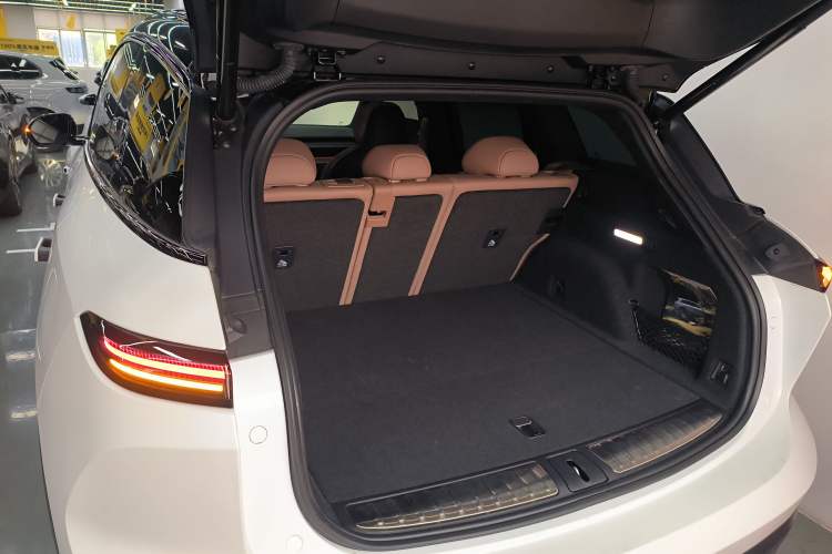 Used Nio ES6 2023 75 kWh
