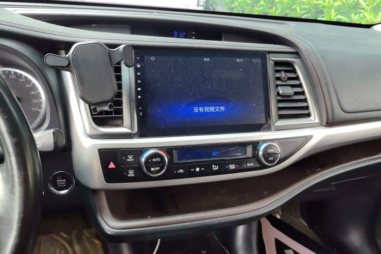 Used Toyota Highlander 2015 2.0T Four-Wheel Drive Luxury Edition 7-Seater Audio And AC Panel