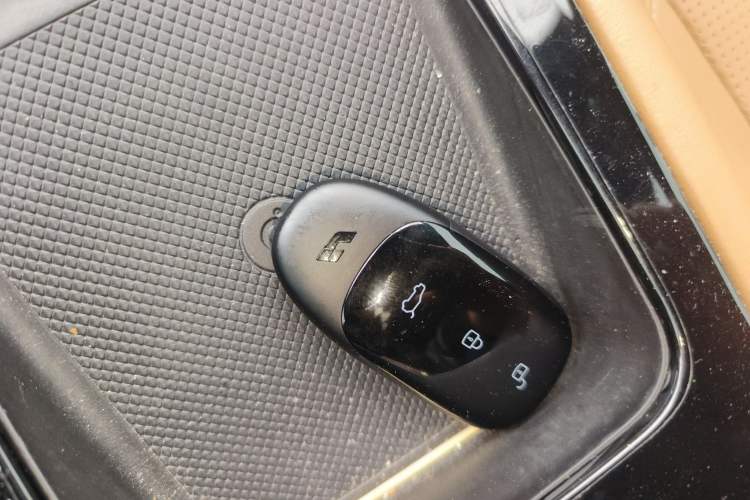 Used Li Auto ONE 2021 Extended-Range 6-Seater Version
