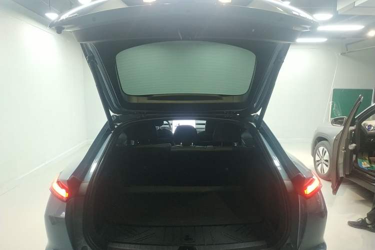 Used ONVO L60 2024 60 kWh All-Wheel Drive
