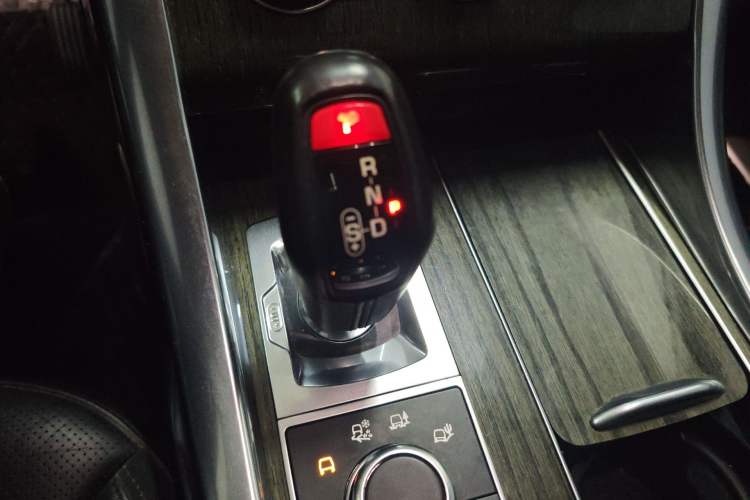 Used Land Rover Range Sport 2016 3.0 SC V6 HSE Gear Lever