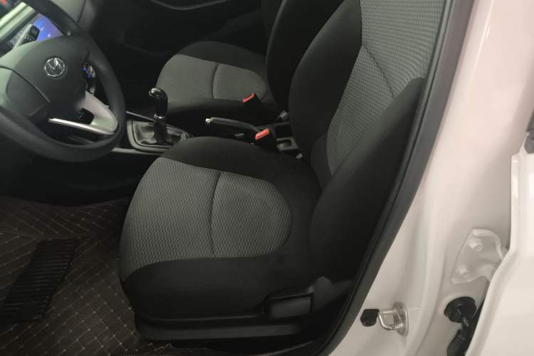 Used Hyundai Verna (older generation) 2017 1.4L Manual Refreshed Version China V Standard