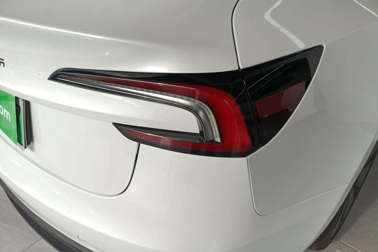 Used Tesla Model 3 2025 Rear-Wheel-Drive Version Right Rear Taillight