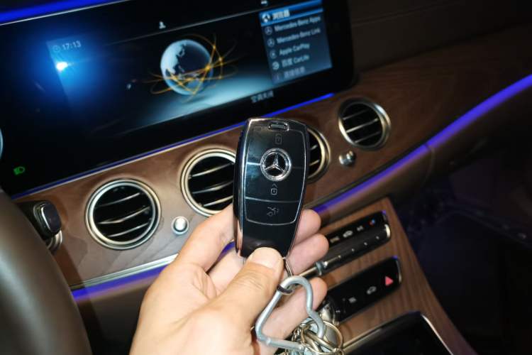 Used Mercedes-Benz E-Class 2019 E 260 L
