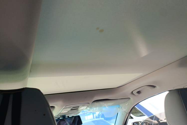 Used Geely Auto Emgrand X7 Sport 2022 1.8TD DCT Zhiya Trim Headliner