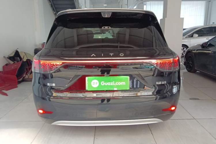 Used Hima AITO M9 2025 Extended-Range Ultra Version 52 kWh 5-Seater Edition
