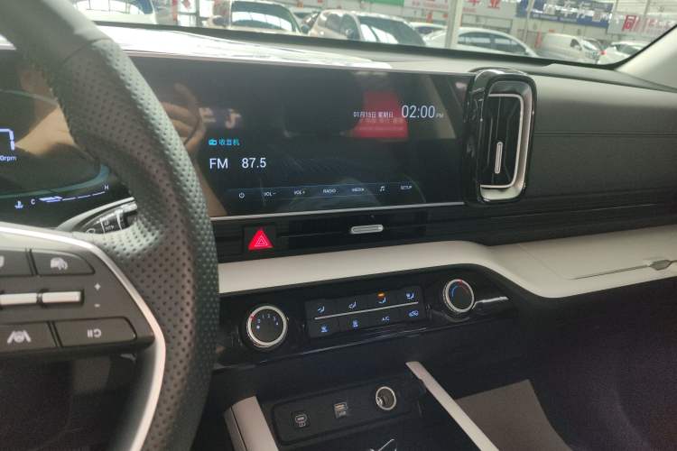 Used Hyundai ix35 2023 Musso 2.0L Deluxe Edition DLX
