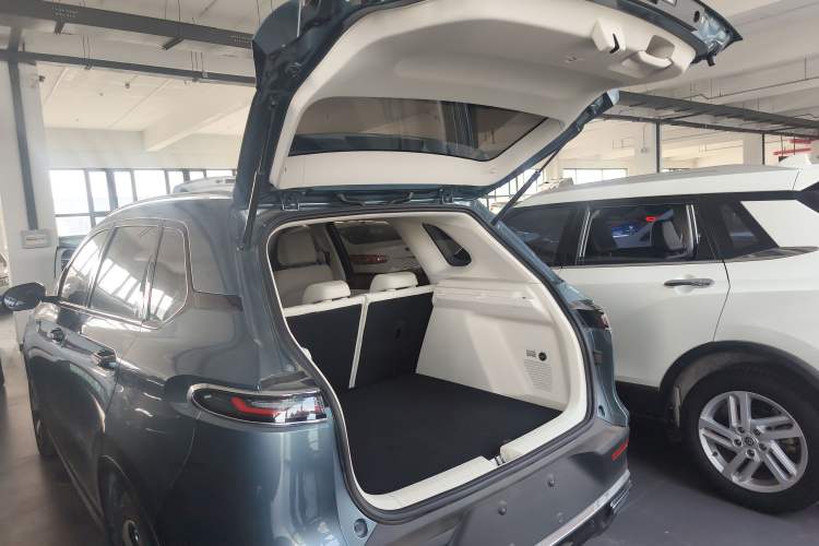 Used Wuling Xingyun 2023 2.0L DHT Flagship Edition
