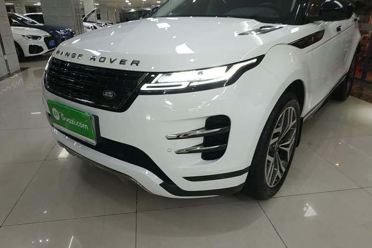 Used Land Rover Range Rover Evoque 2024 Aurora L 249 PS Prestige Light-Chasing Edition