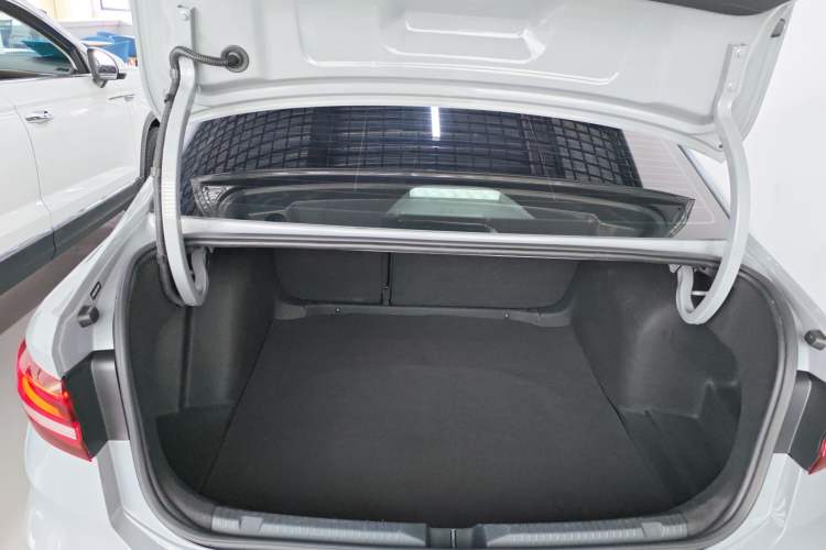 Used Volkswagen Lavida 2023 280TSI DSG Starry Sky Deluxe Edition Trunk