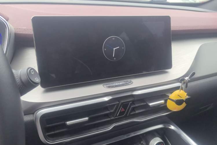 Used Geely Auto Coolray 2019 Sport Model 260T DCT Battle China V Standard Audio And AC Panel