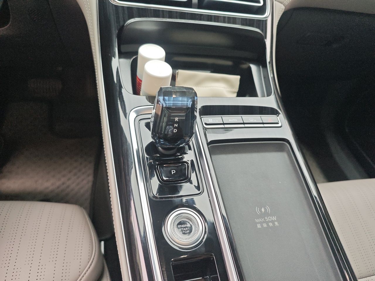 Geely Auto FX11 2025 4th Generation 1.5TD DCT Jinxiu — снимка 14