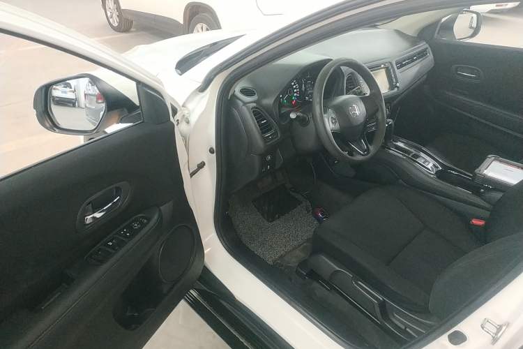 Used Honda Vezel 2015 1.5L CVT two-wheel drive Comfort trim