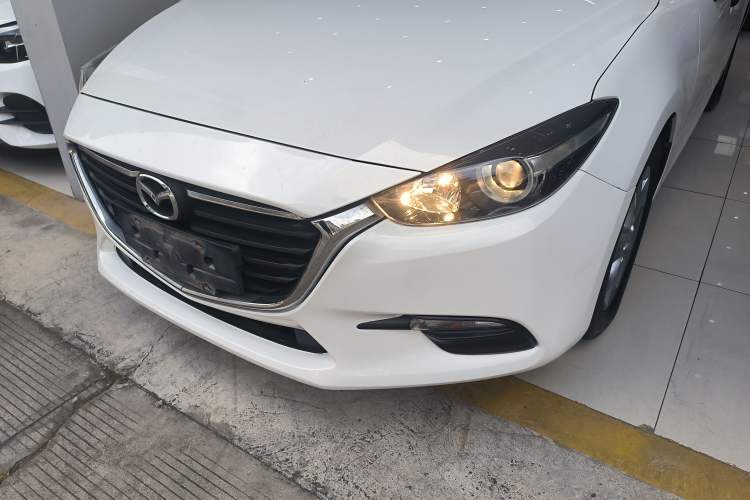 Used Mazda Mazda 3 Axela 2017 Sedan 1.5L Automatic Comfort Model Emission Standard China V