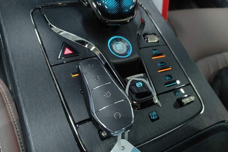 Used BYD Han 2023 EV Champion Edition 605KM Front-Drive Premium Model
