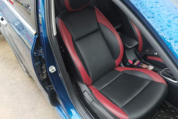 Used Kia KX Cross 2017 1.4L AT GLS