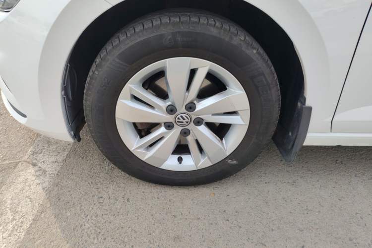 Used Volkswagen Polo 2019 Plus 1.5L Automatic Panoramic Enjoyment Edition Left Front Wheel Hub