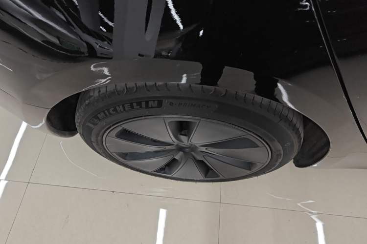 Used Tesla Model 3 2023 Rear-Wheel-Drive Version
