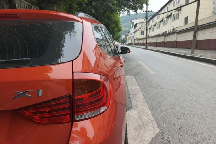 Used BMW X1 2015 sDrive18i Leading Edition
