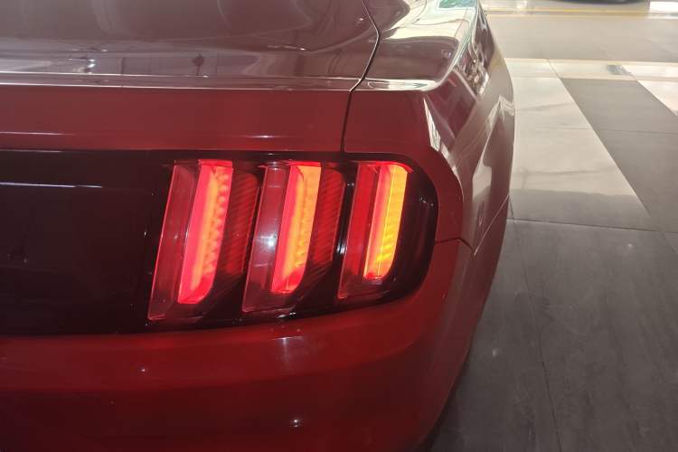 Used Ford Mustang 2015 2.3T Performance Edition
