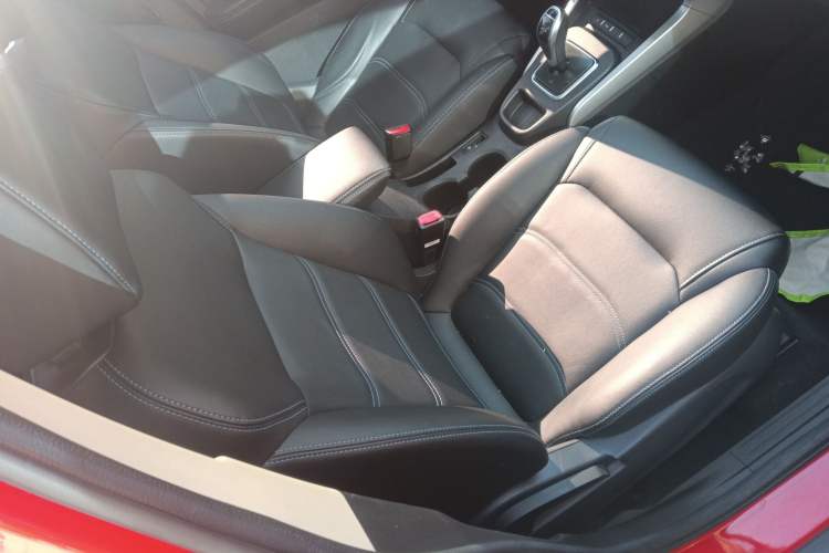 Used BYD Yuan New Energy 2019 EV360 Smart Connect Leading Model Right Front Seat